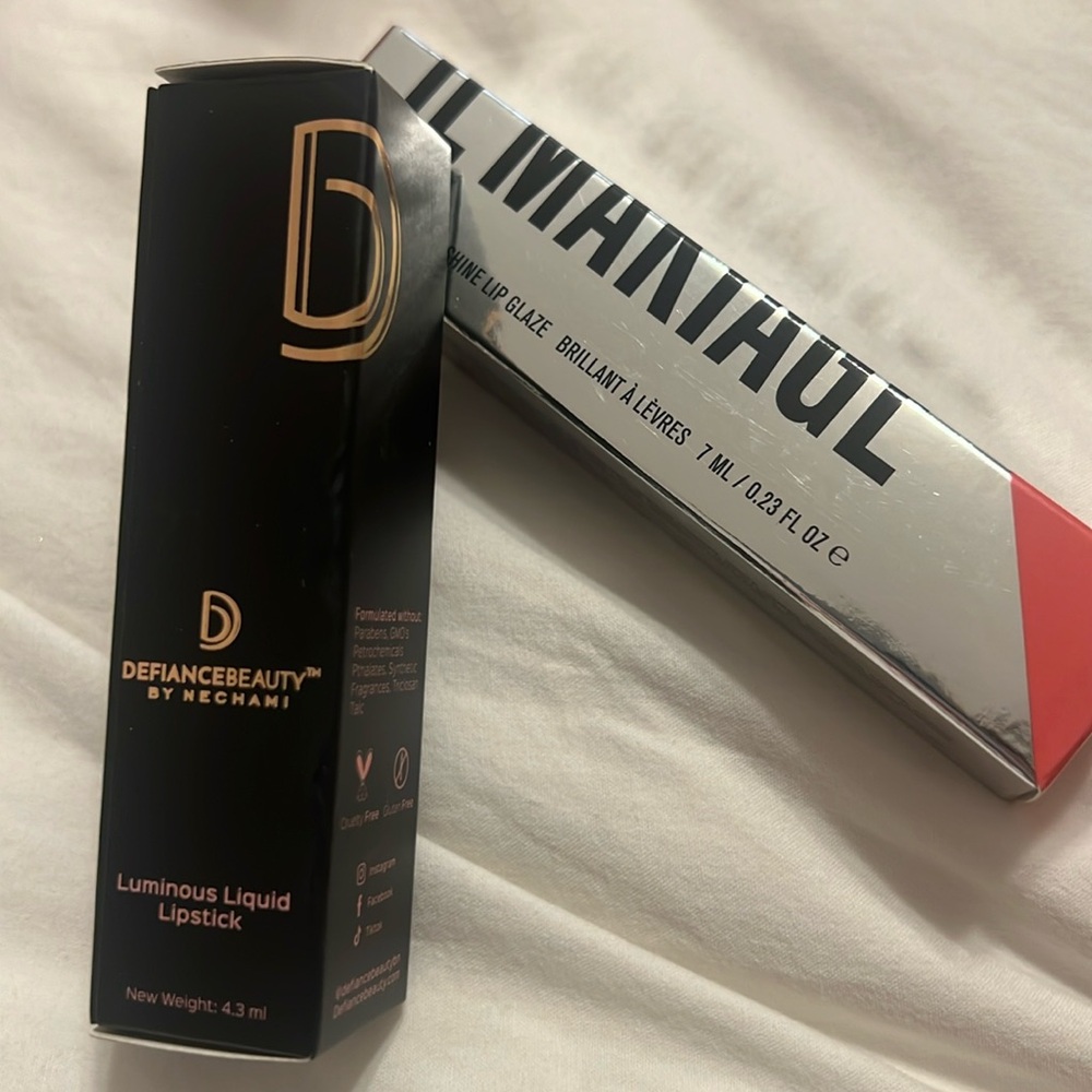 Bundle IL makiage LIP SERVICE, Defiancebeauty nib $52